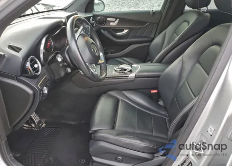 2018 Mercedes-Benz Glc 300 from USA, damaged, VIN WDC0G4JB5JV045551